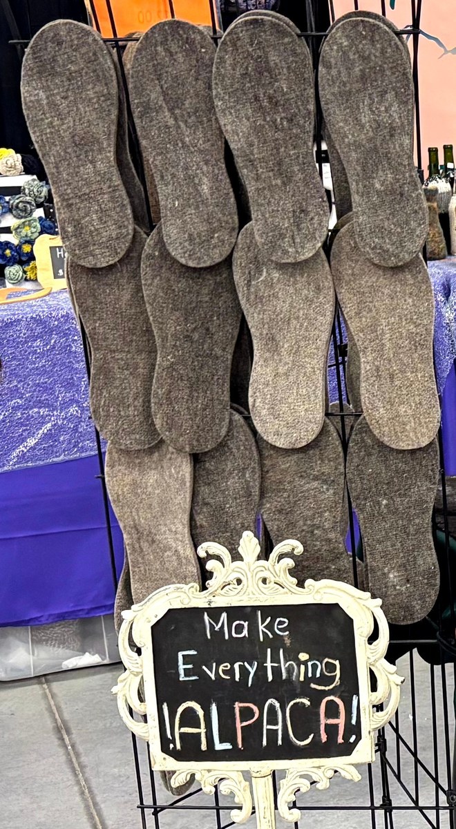 Alpaca felt insoles and useful ranch products